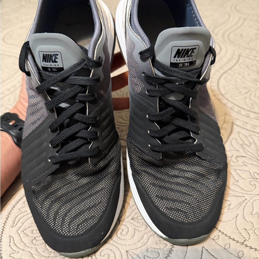 Nike Women’s Black and Gray Training Sneakers